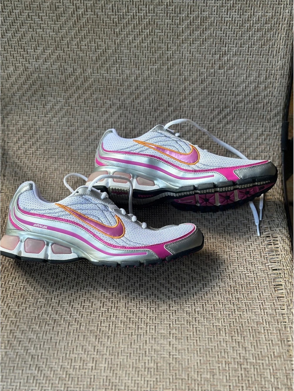 Nike Air Max Plus TN Women's Running Shoes Size 8 US White Pink Silver